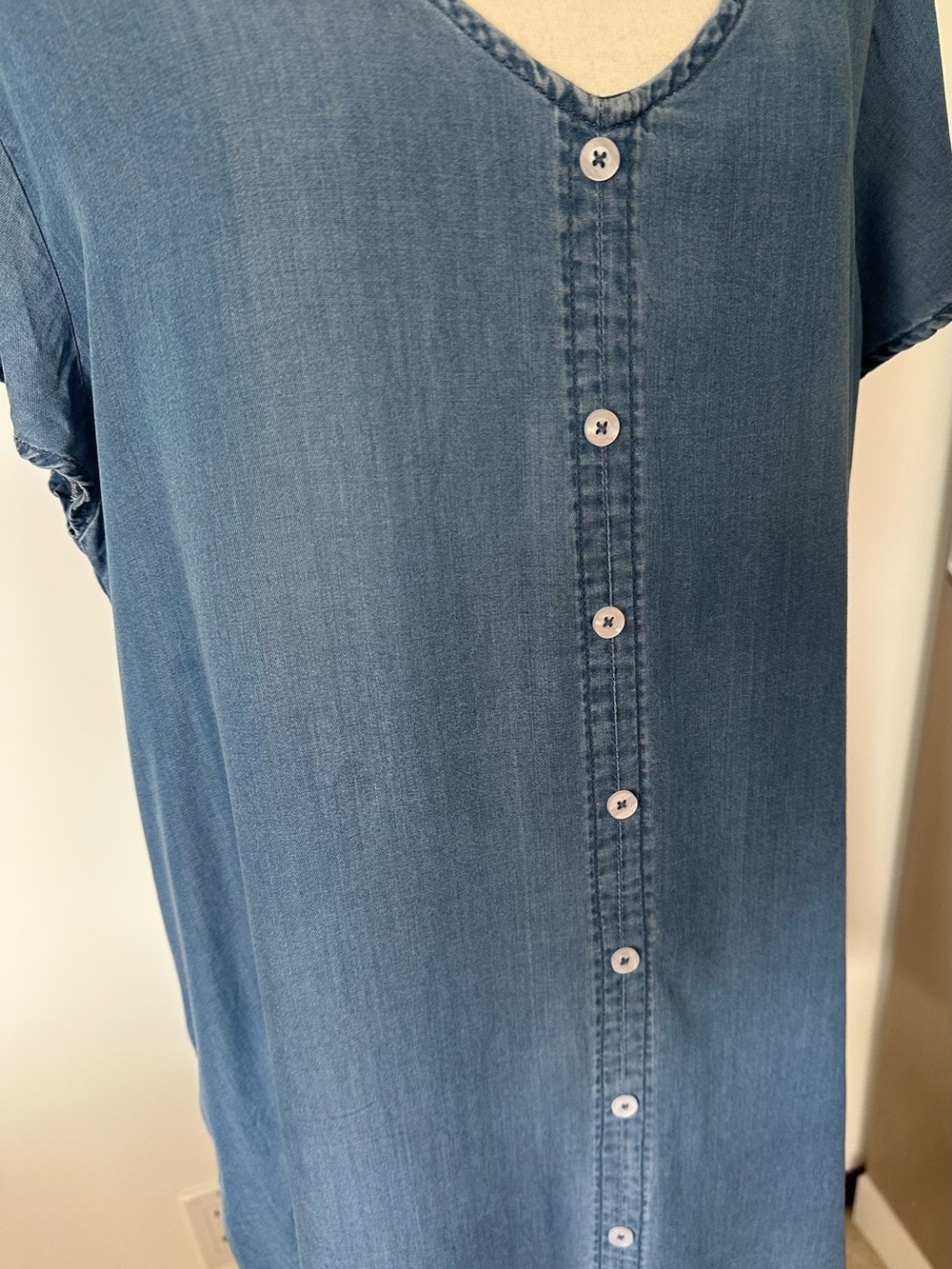 Standard Grace Chambray Denim Button Pull Over Dress Blue M Lightweight Comfort - Picture 3 of 12